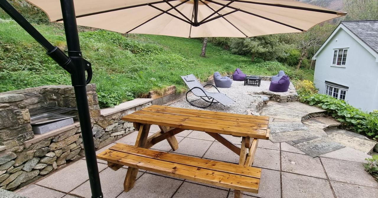 Modern And Spacious 2 Bedroom Apartment With Free Parking Llansantffraid Llansantffraid Glyn Ceiriog Eksteriør billede