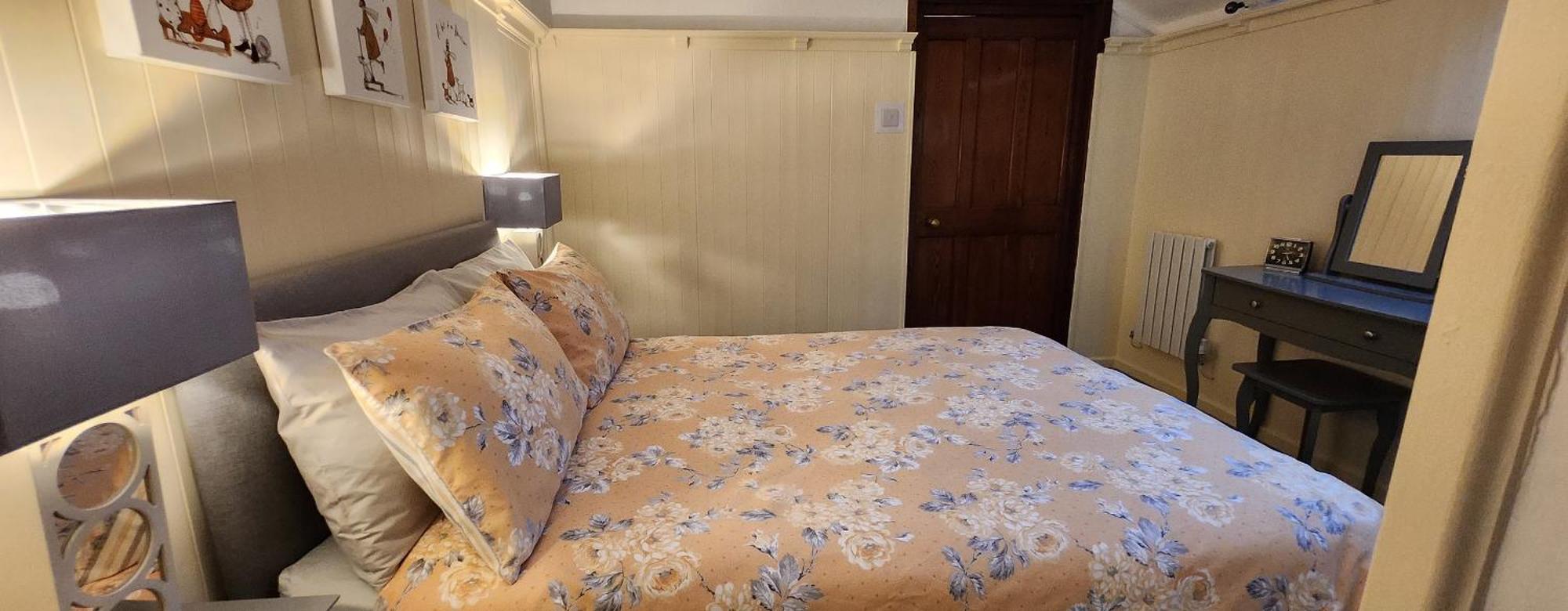 Modern And Spacious 2 Bedroom Apartment With Free Parking Llansantffraid Llansantffraid Glyn Ceiriog Eksteriør billede